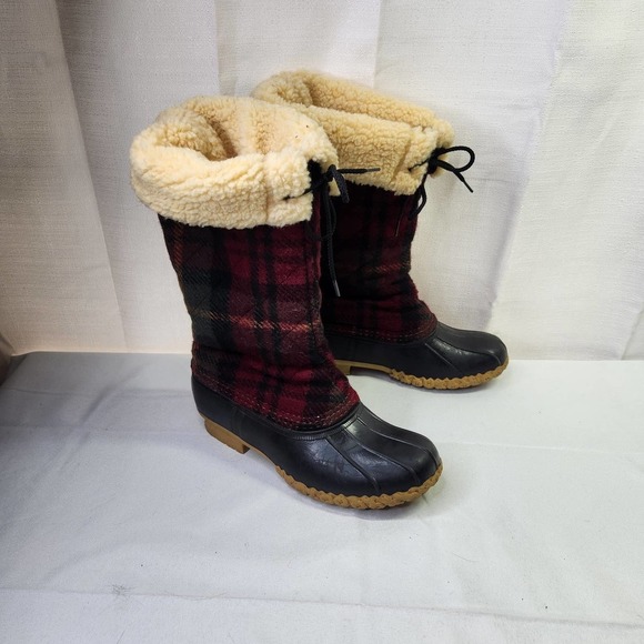 L.L. Bean Shoes - Vintage L.L. Bean Size 6 Womens Wool Tartan Plaid Sherpa Lined Duck Boots Red